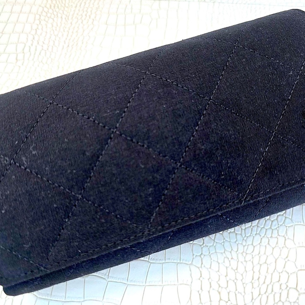 New CHANEL Quilted Eyeglasses Sunglasses Case Gold CC, CC Cloth, CC Box, etc. - Picture 13 of 16